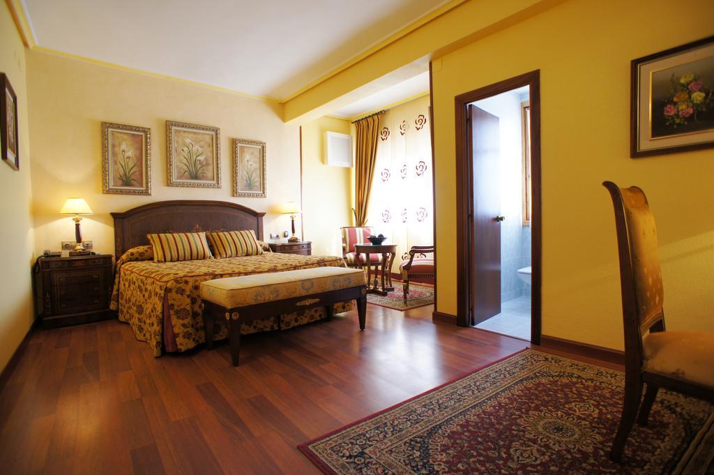 Hotel Montermoso Aranda de Duero Ngoại thất bức ảnh